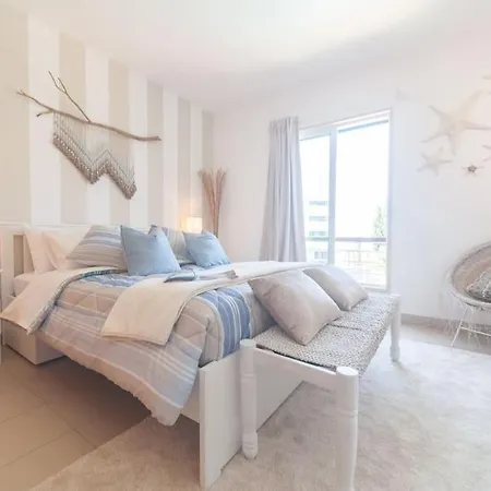 Charming Apt At The Marina Of With Pool 公寓 *