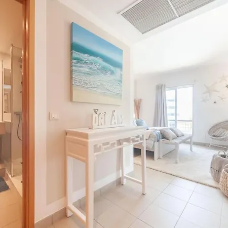 公寓 Charming Apt At The Marina Of With Pool
