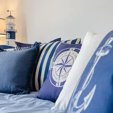 公寓 Charming Apt At The Marina Of With Pool