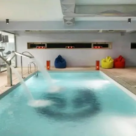 Charming Apt At The Marina Of With Pool 公寓