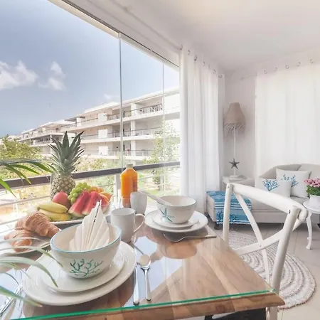 Charming Apt At The Marina Of With Pool * Lagos
