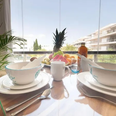 Charming Apt At The Marina Of With Pool * Lagos