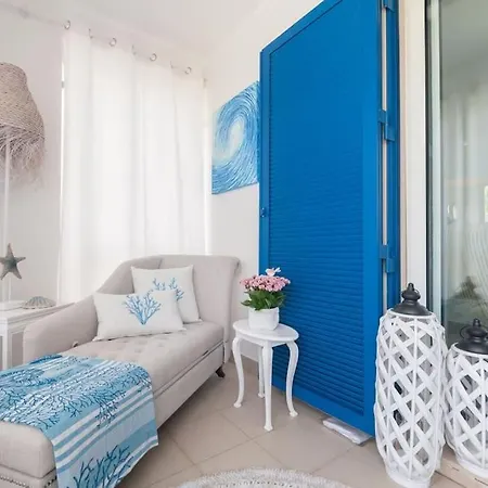 Charming Apt At The Marina Of With Pool ラゴス
